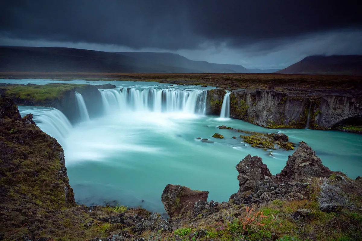 Top Akureyri Day Trips: Explore North Iceland's Wonders