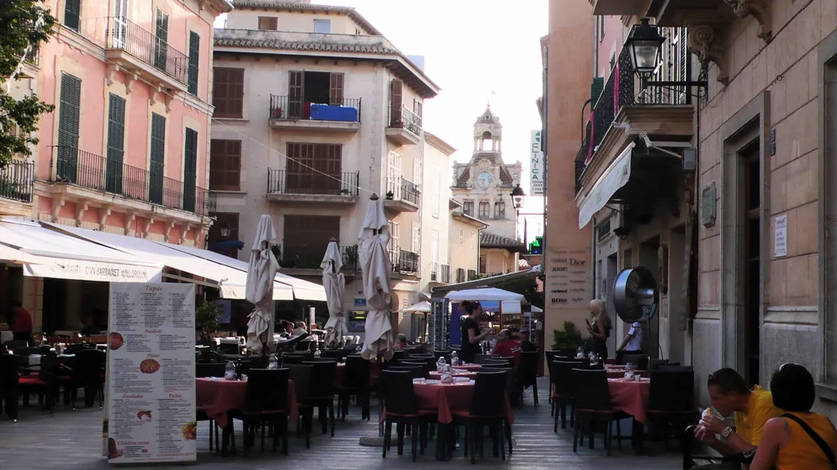 Alcúdia Old Town Highlights: Your 2025 Essential Guide