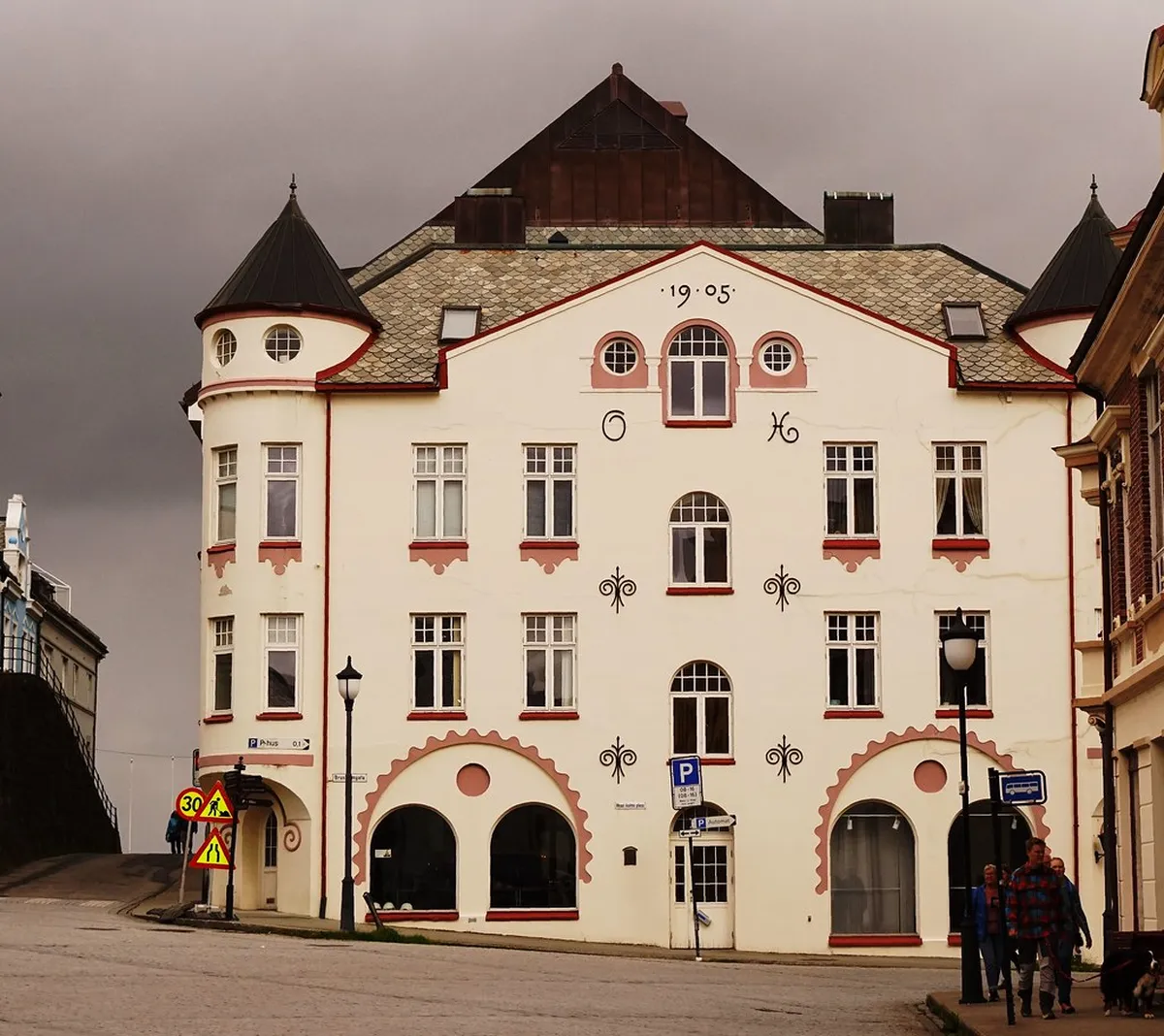 Your Ålesund Art Nouveau Guide: Explore Norway's Gem