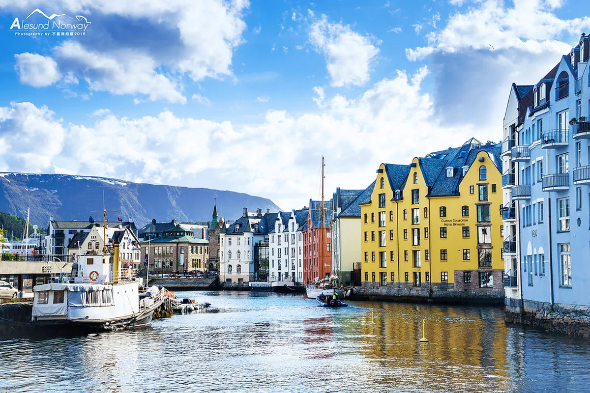 Ålesund Waterfront Architecture Guide 2025: Art Nouveau Gems