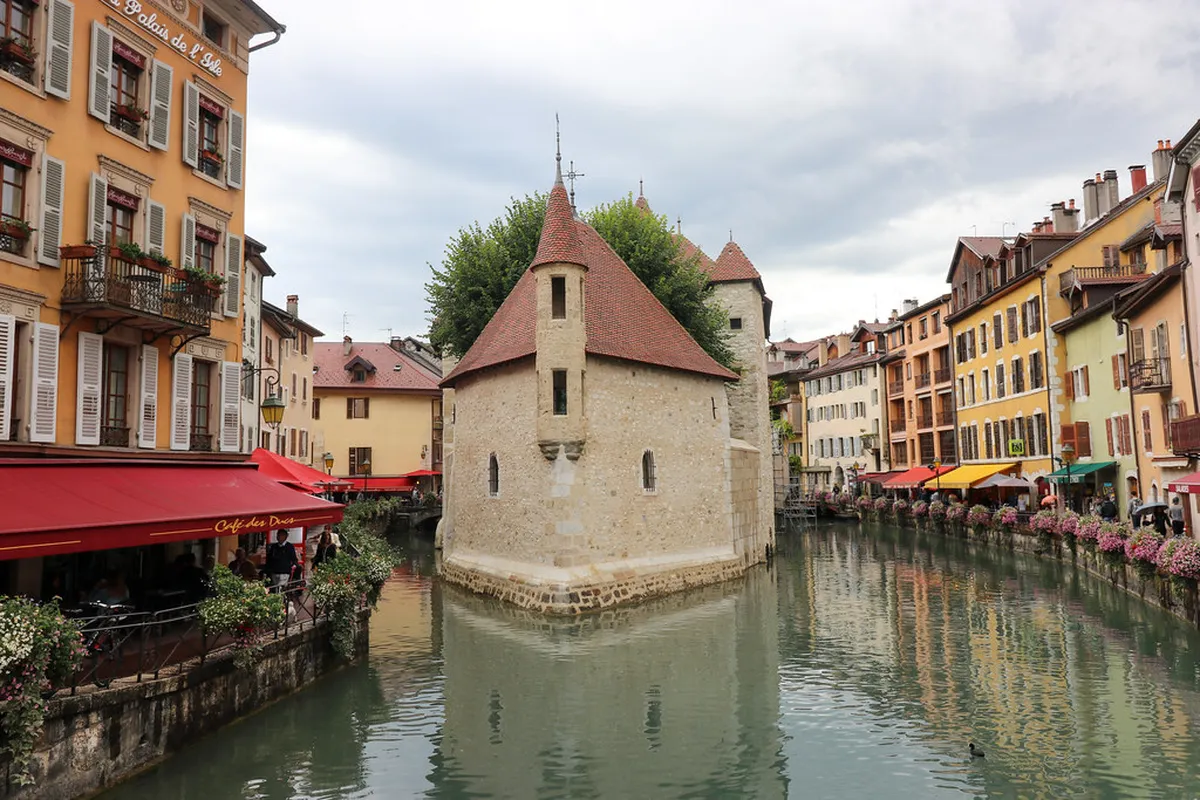 Annecy First-Timer Travel Tips: Your Ultimate 2025 Guide