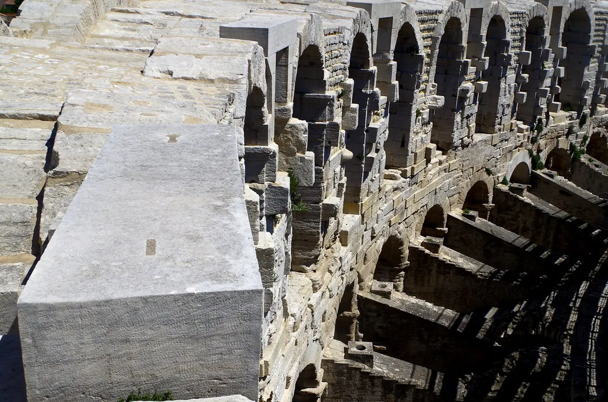 Arles Amphitheatre Visiting Guide: Tickets and Tips