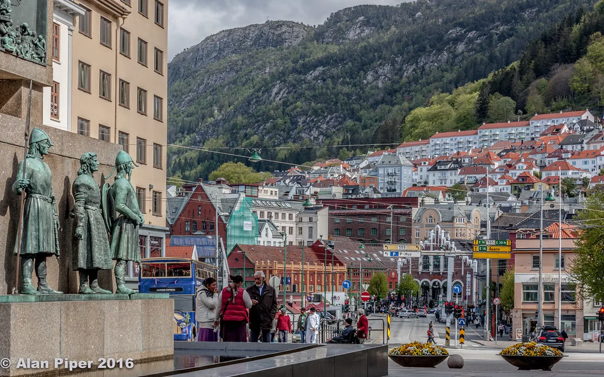 Your Bergen Architecture Itinerary: Historic Styles Revealed 2025