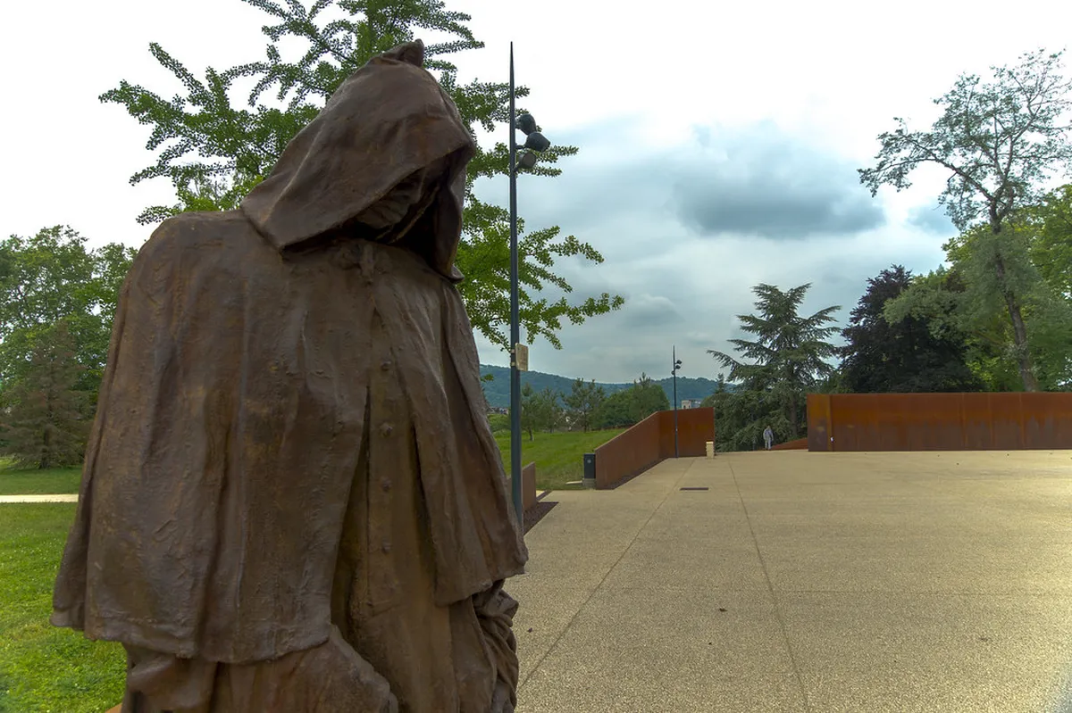 Besançon Public Transport Guide 2026: Navigate the City