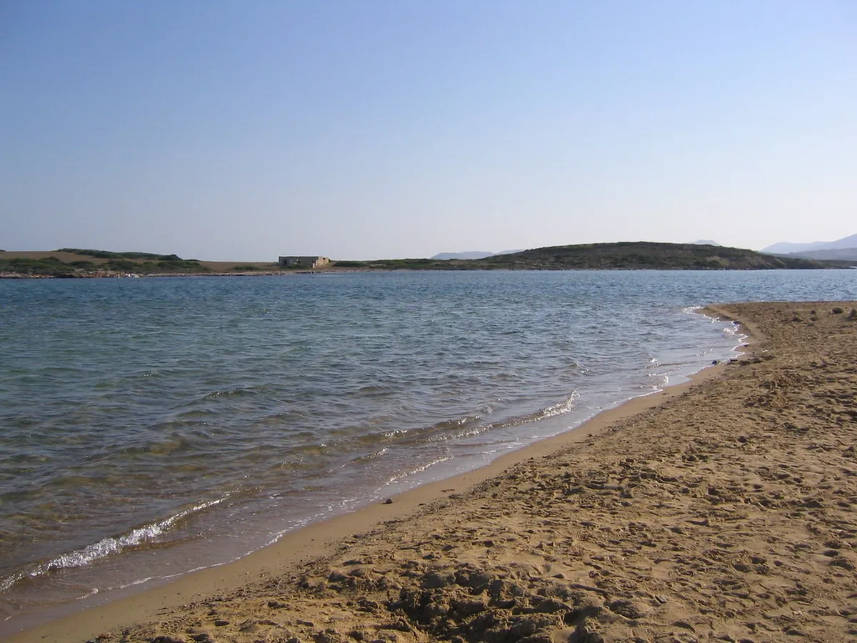 The Best Antiparos Beaches Guide for Your 2025 Greek Escape