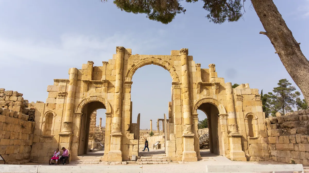 Discover the Best Architecture Along Tromsø Harbor in 2025