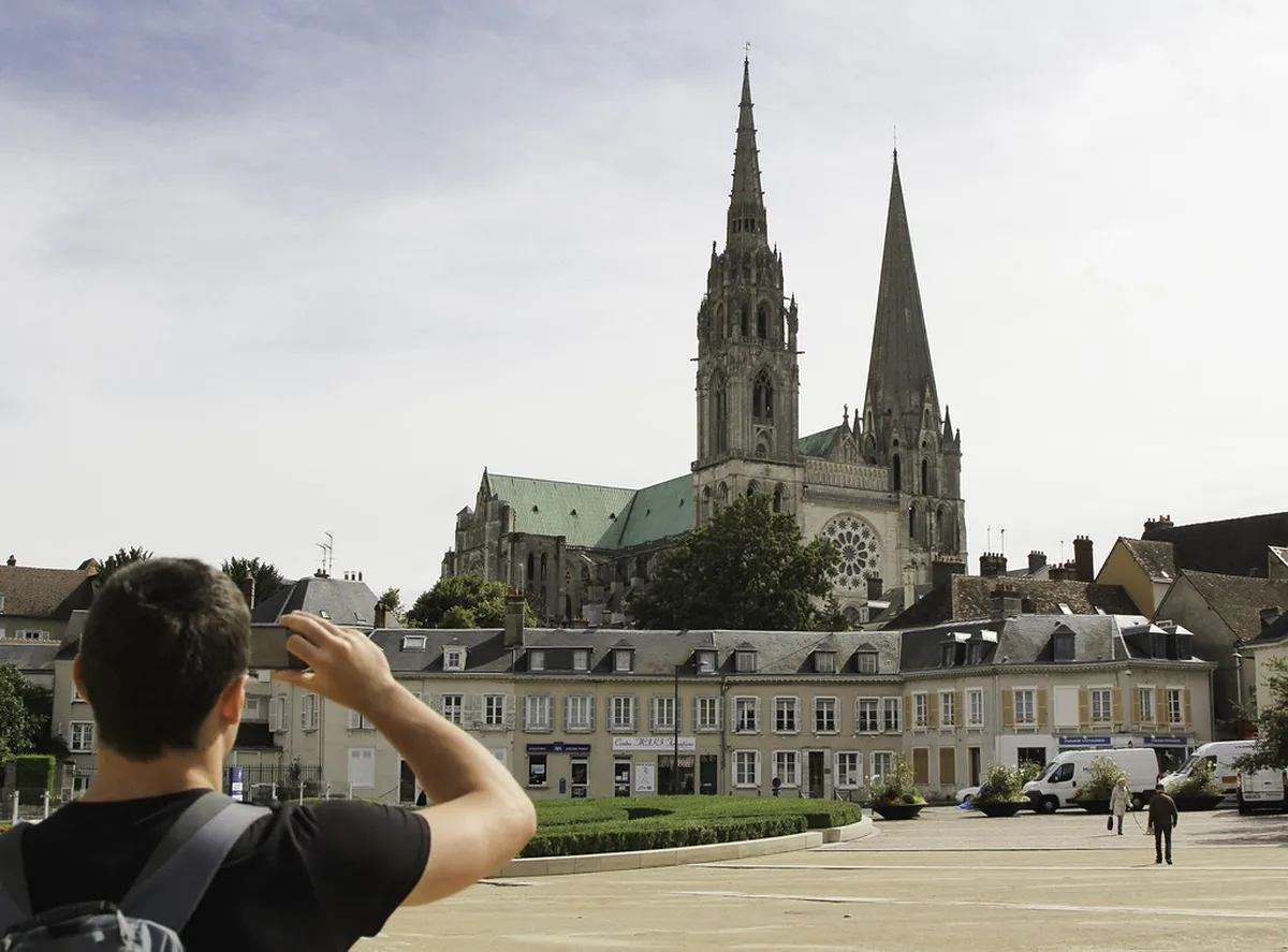 Best Chartres Day Trips 2025: Explore Nearby France