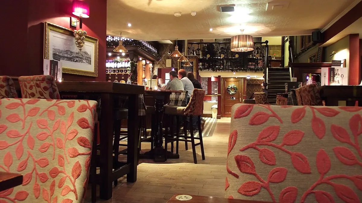 Best Food Edinburgh First-Timers: A Culinary Guide 2026