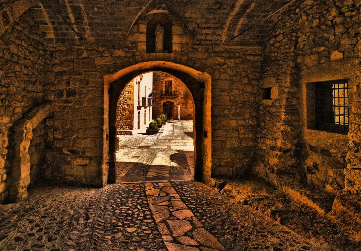 Best Time to Visit Hora Naxos in 2026: A Complete Guide