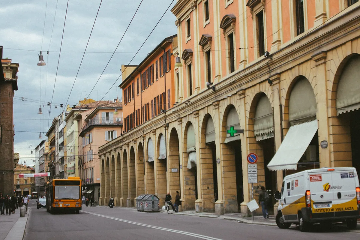 Bologna Public Transport Guide 2025: Get Around Easily