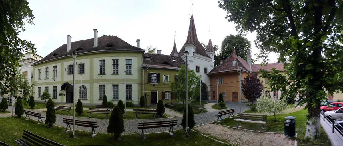 Smart Braşov Budget Travel Tips for 2025 Adventures