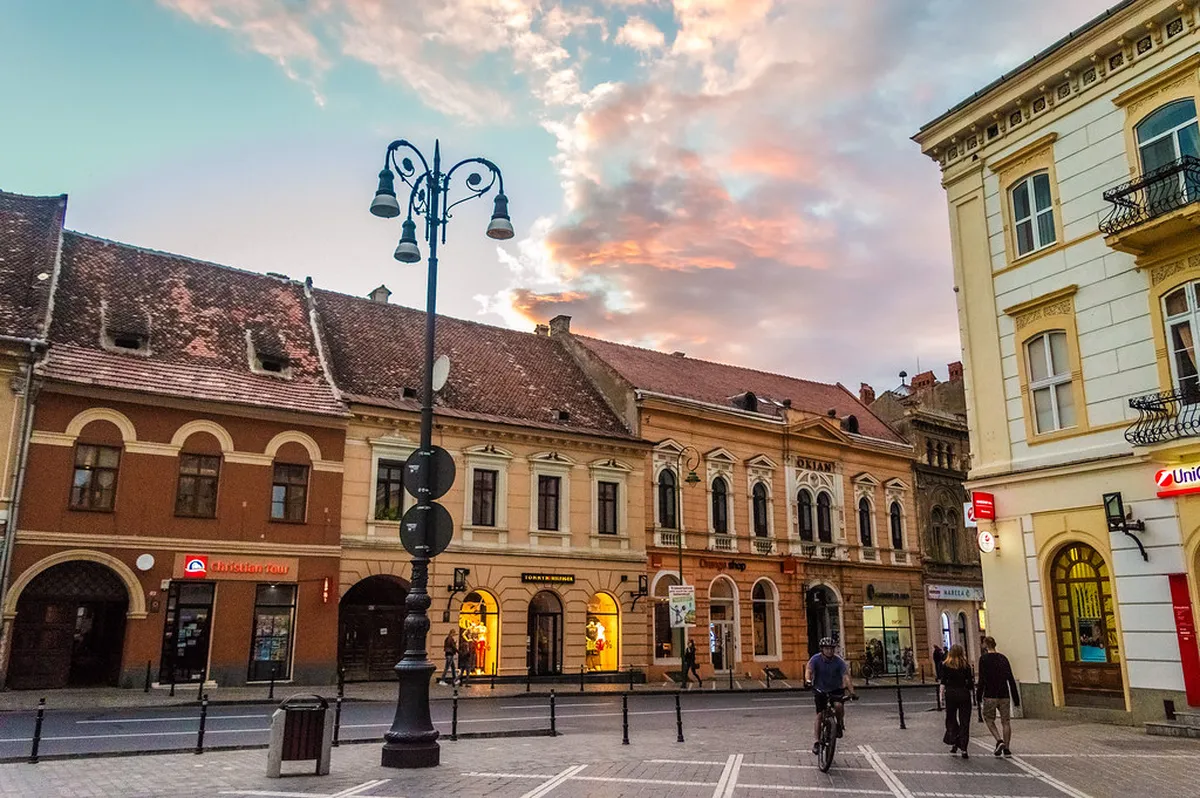 Discover Braşov Old Town Attractions in 2025