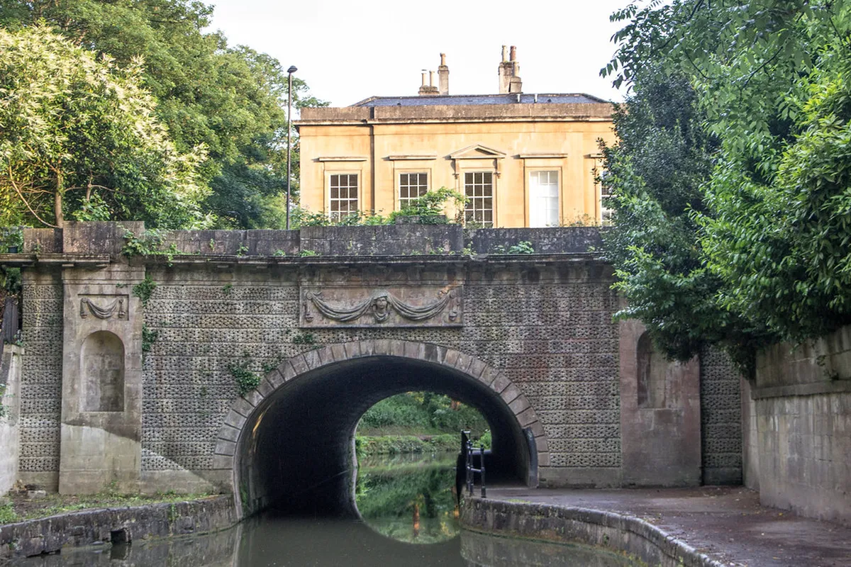 Best Bristol Walking Tours 2025: Explore the City