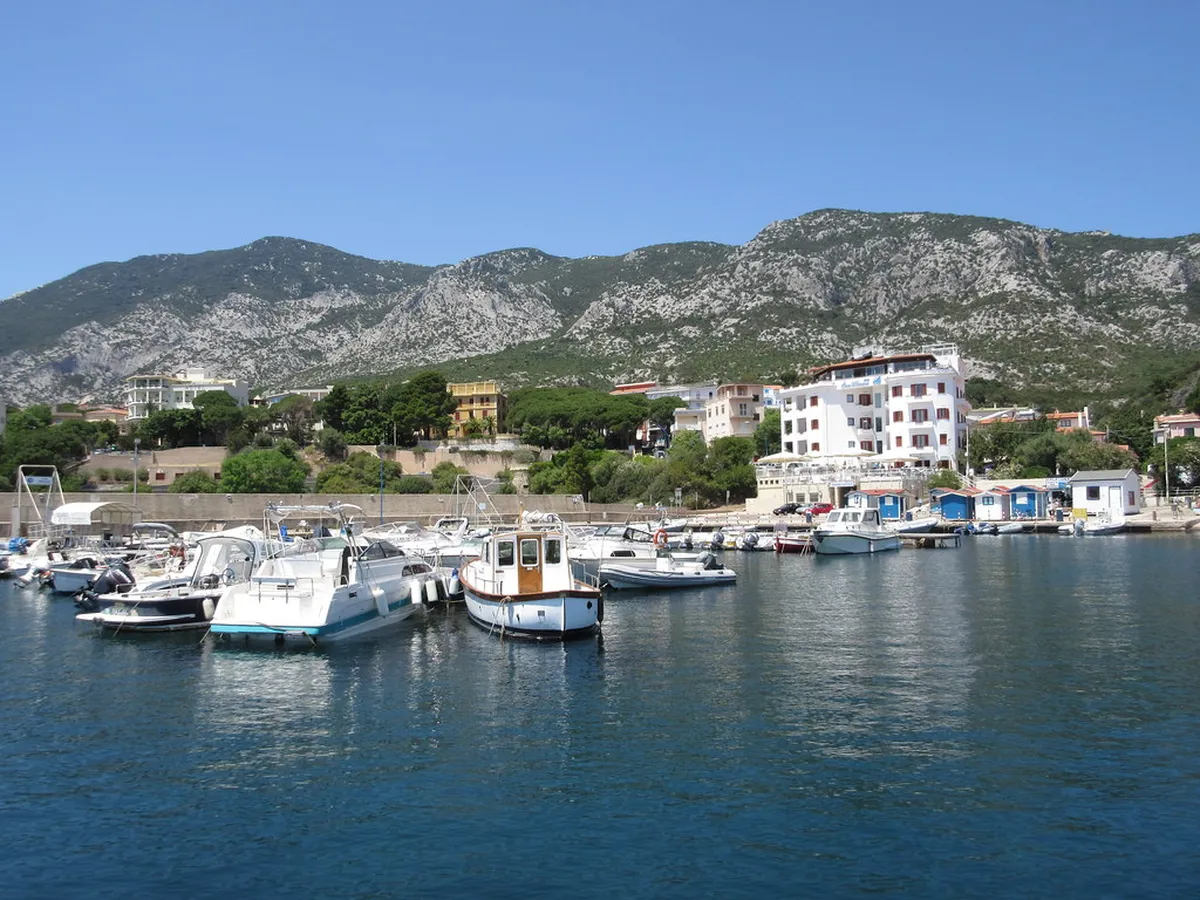 Best Cala Gonone Boat Tours 2025: Gulf of Orosei Adventures