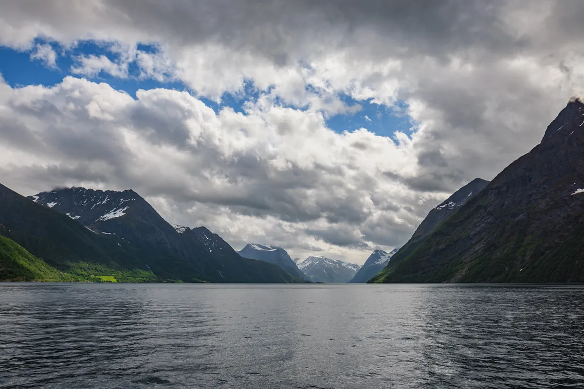 How to Capture Stunning Ålesund Art Nouveau Photos