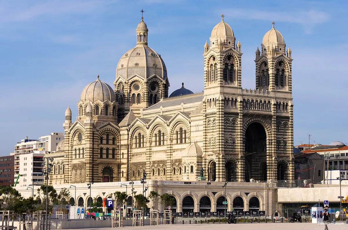 Cathedrale de la Major Guide: 10 Best Things to See