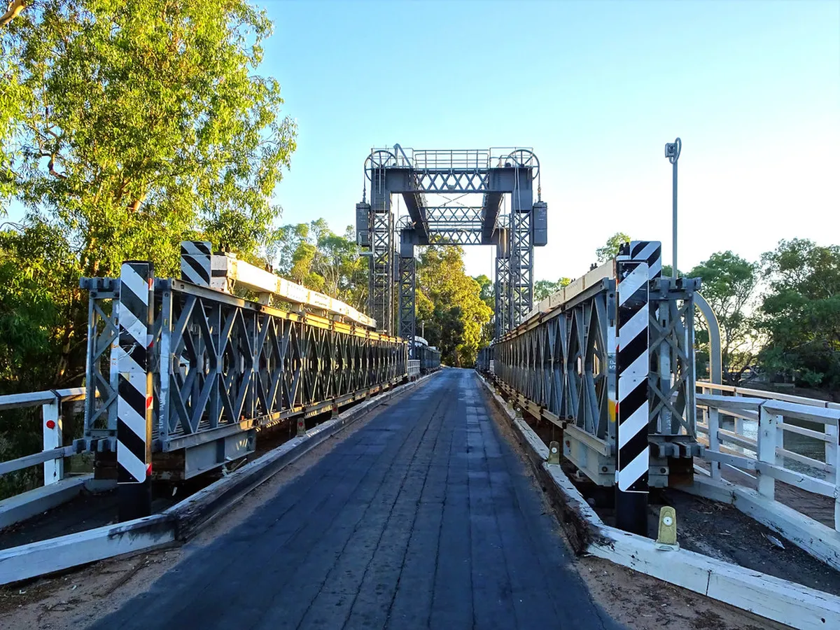 Top Charles Bridge Photo Spots in Prague for 2025