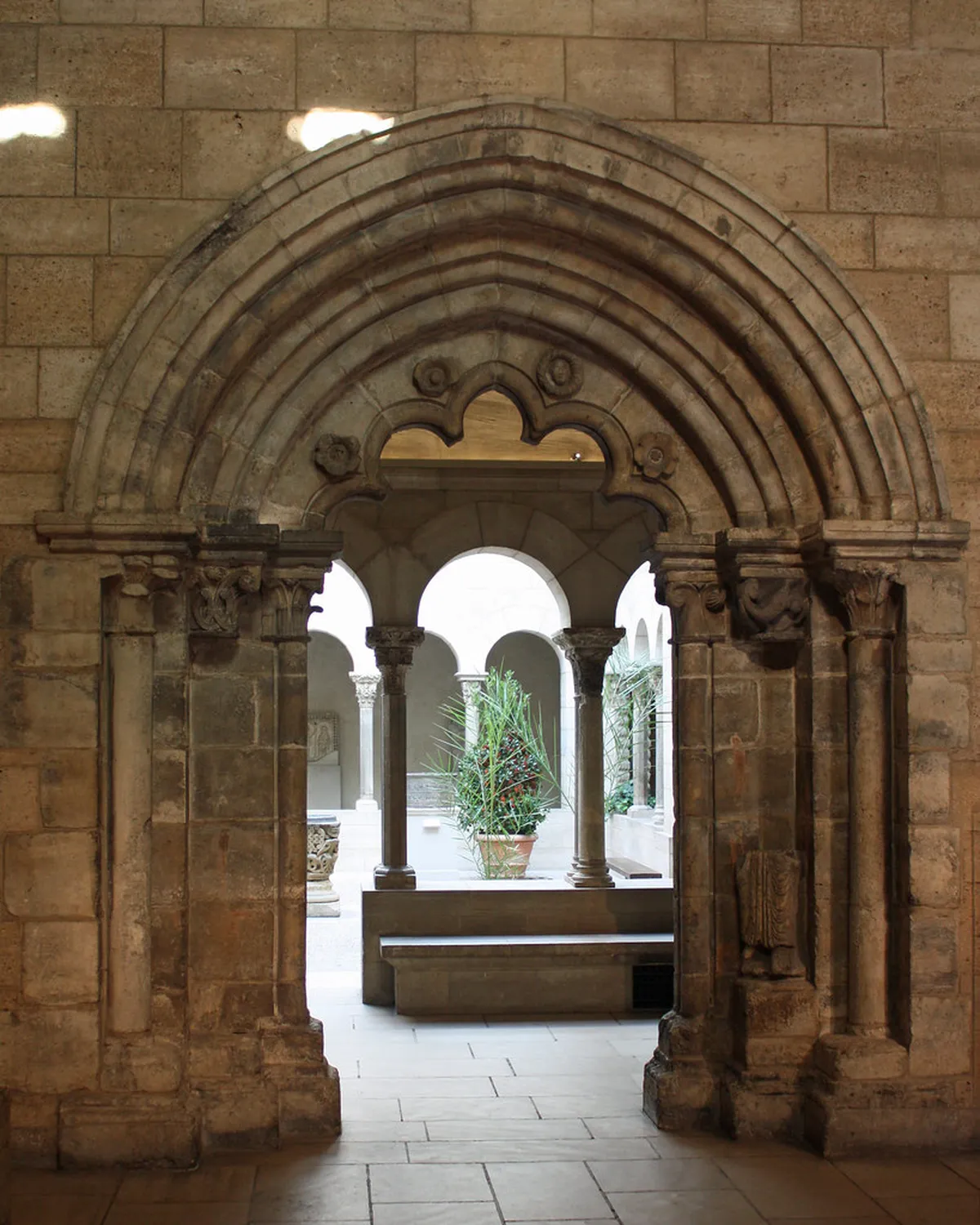 Clermont-Ferrand Opening Hours 2025: Your Essential Guide