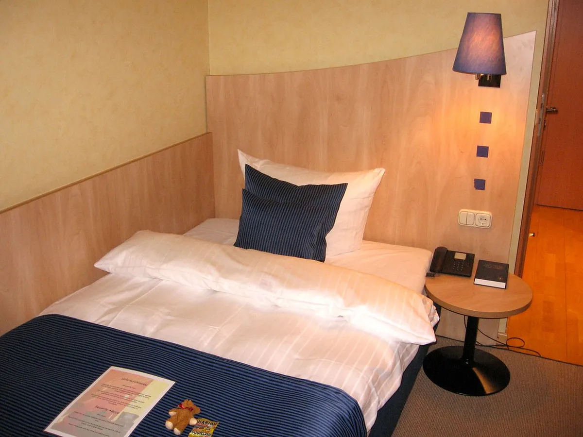 Düsseldorf Hotel Booking Tips 2025: Your Expert Guide