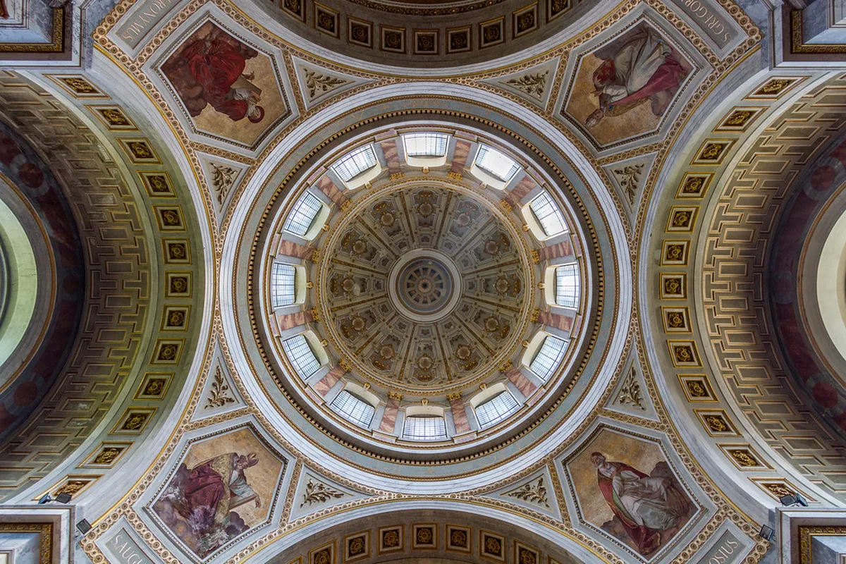 Esztergom Souvenir Shopping Tips: Your 2025 Guide