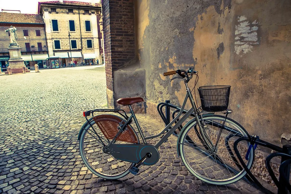 Ferrara Walking Tour Guide 2025: Explore a UNESCO Gem