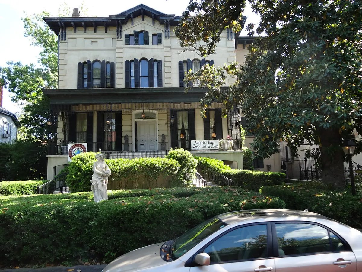 10 Best Free Things to Do in Orléans France