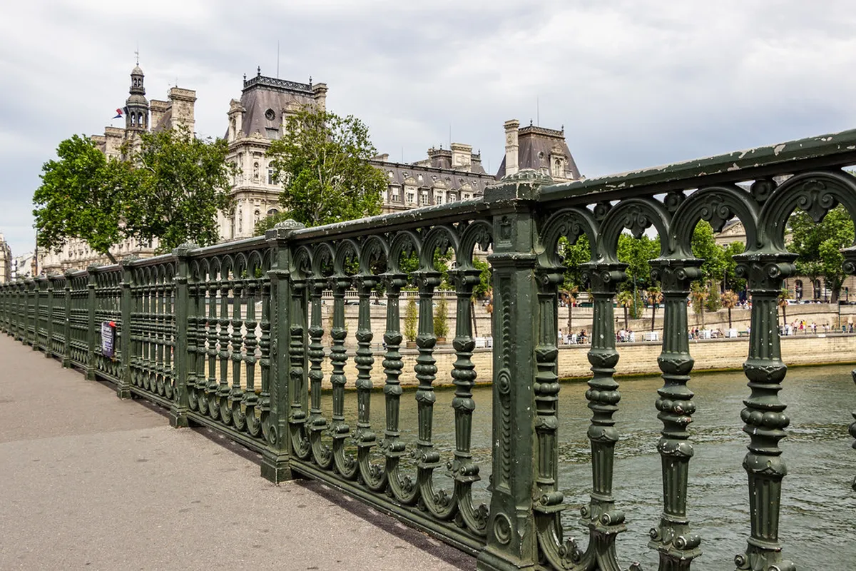 Your Ultimate Geneva Airport Transport Guide 2025