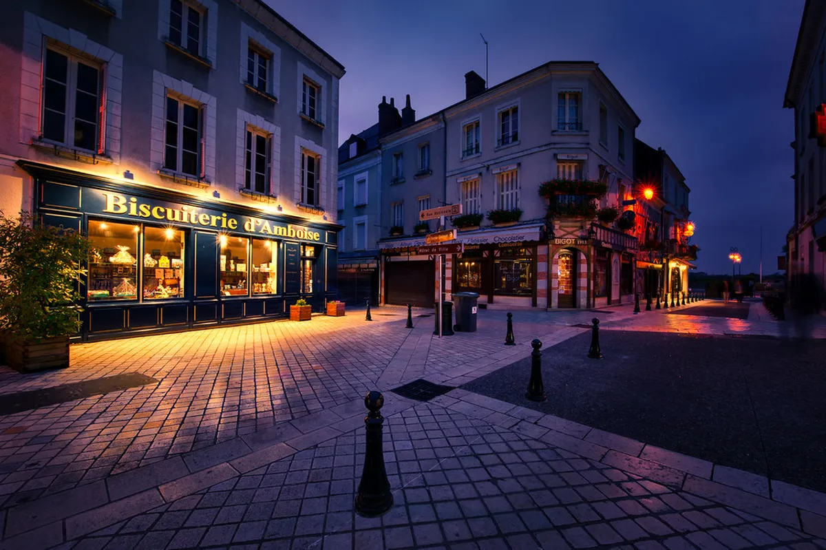 Getting Around Amboise: Top Tips for Easy Travel in 2025