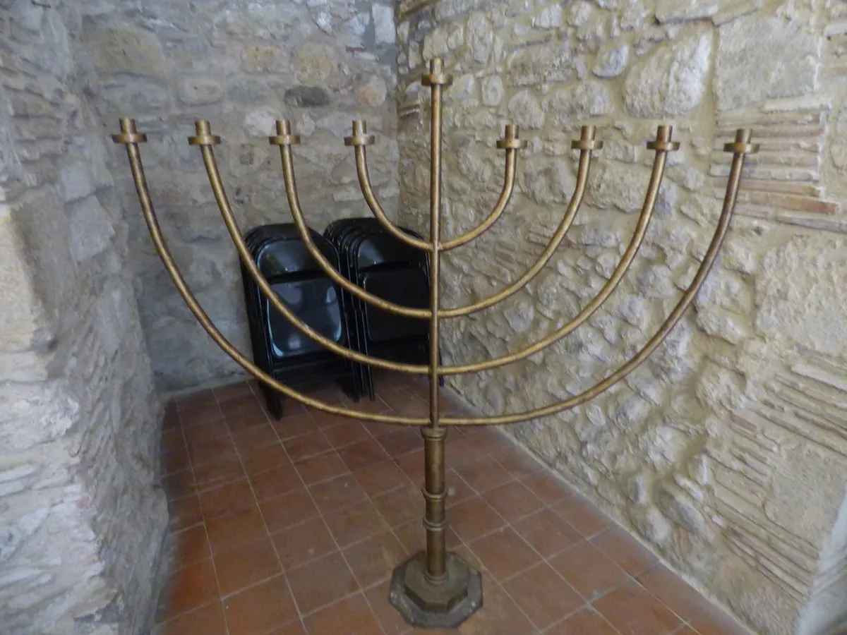 Girona Jewish Quarter History: Exploring El Call in 2025