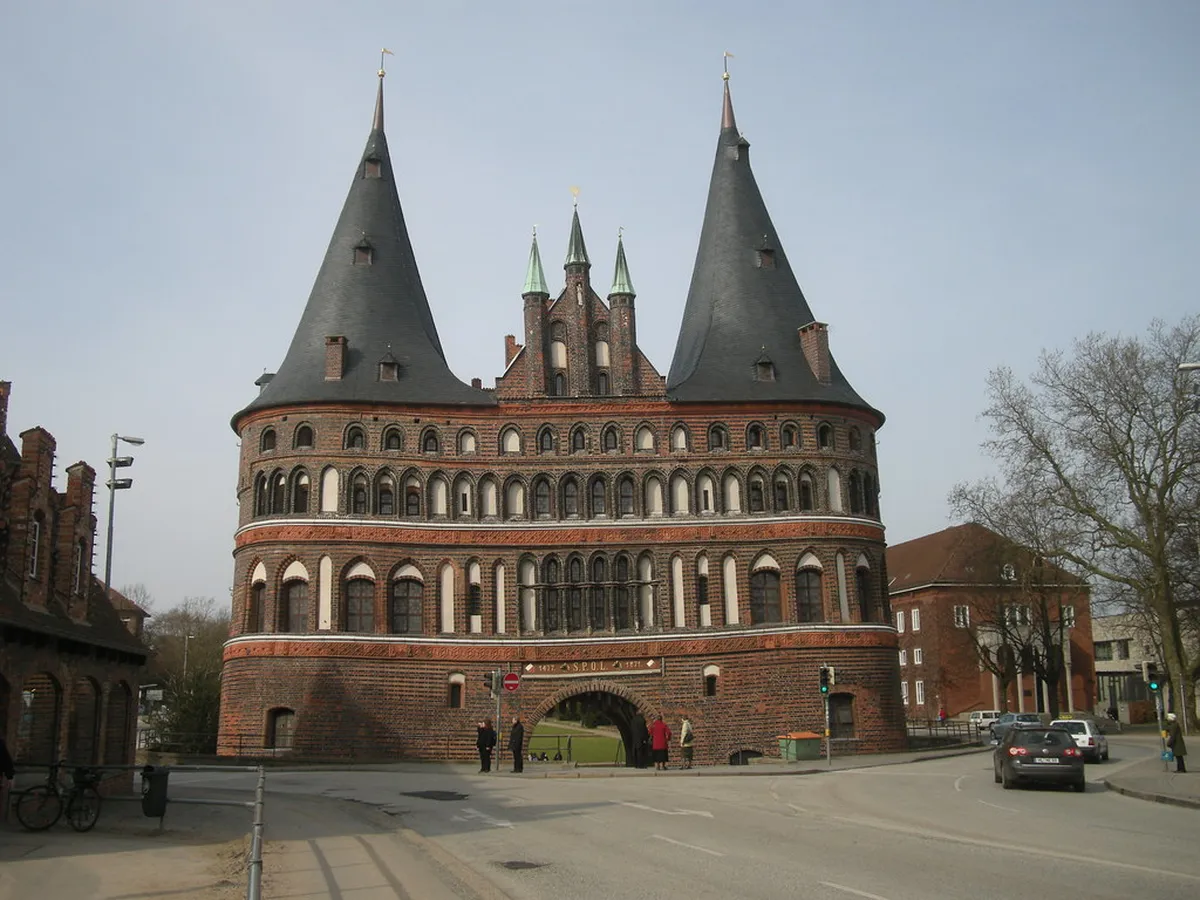 Holstentor Opening Hours: Plan Your Lübeck Visit for 2025