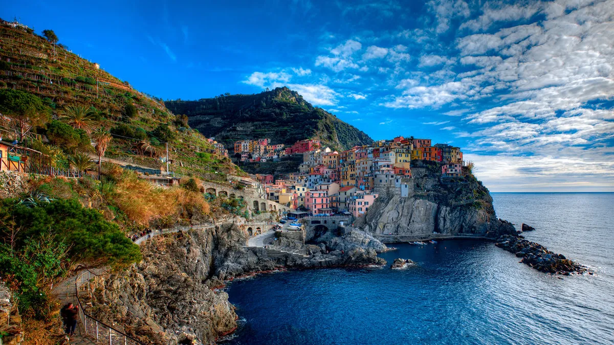 How to Get to Manarola: Your Ultimate 2026 Travel Guide