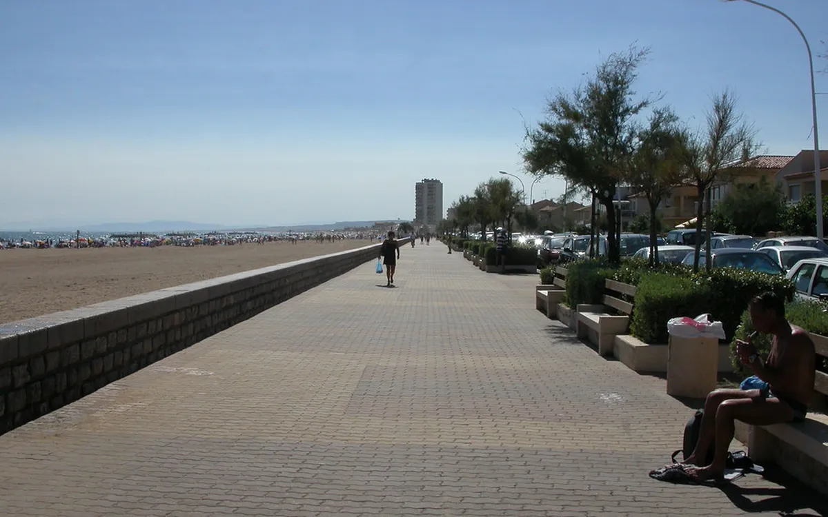 How to Visit the Saint-Aignan Crypt in Orléans