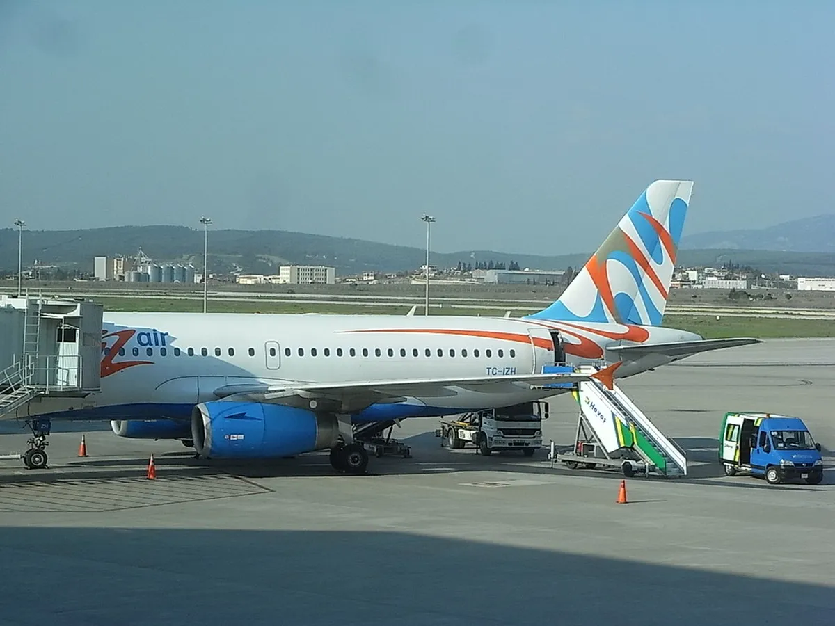 İzmir Airport Transfer Options 2025: Your Complete Guide