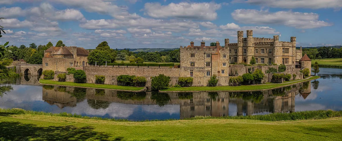 Leeds Historical Sites Guide: Explore City's Rich Past