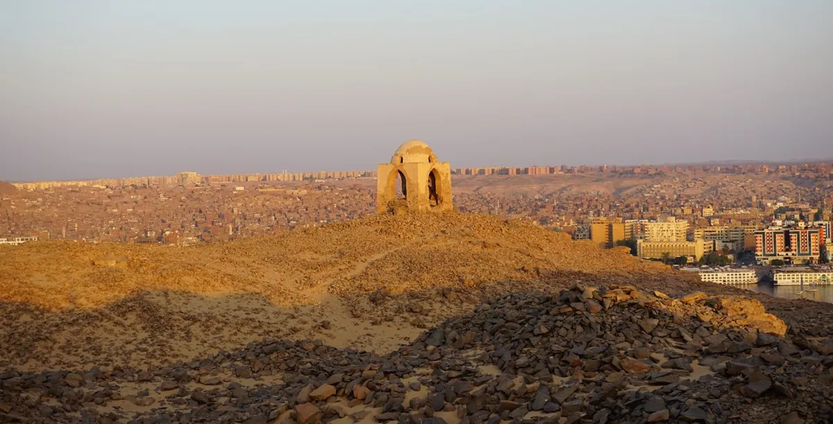 Discover Local Insights: Ålesund Art Nouveau Gems