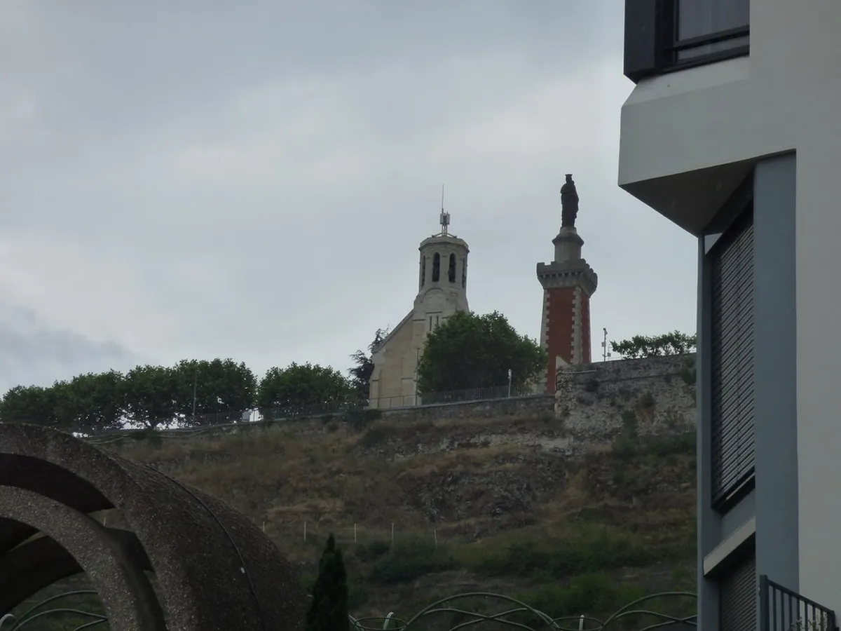 Best Lyon Food Walking Tour 2025: A Culinary Review