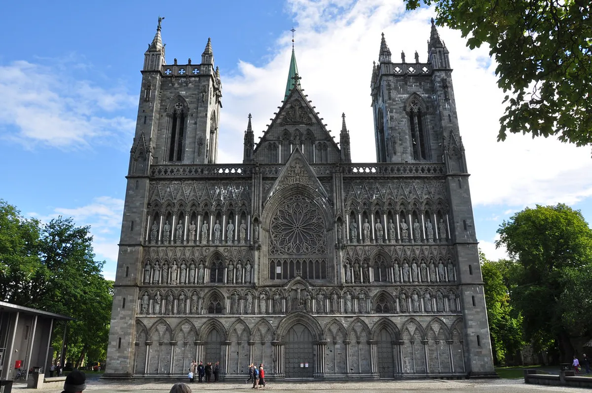 Nidaros Cathedral Architecture: A Trondheim Guide
