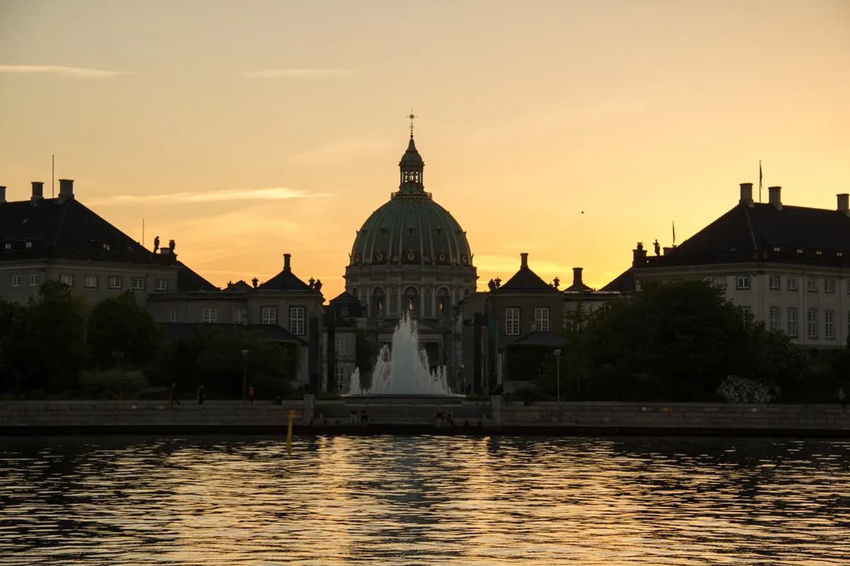 Stiftsgården: Nordic Wooden Palace Design in Trondheim