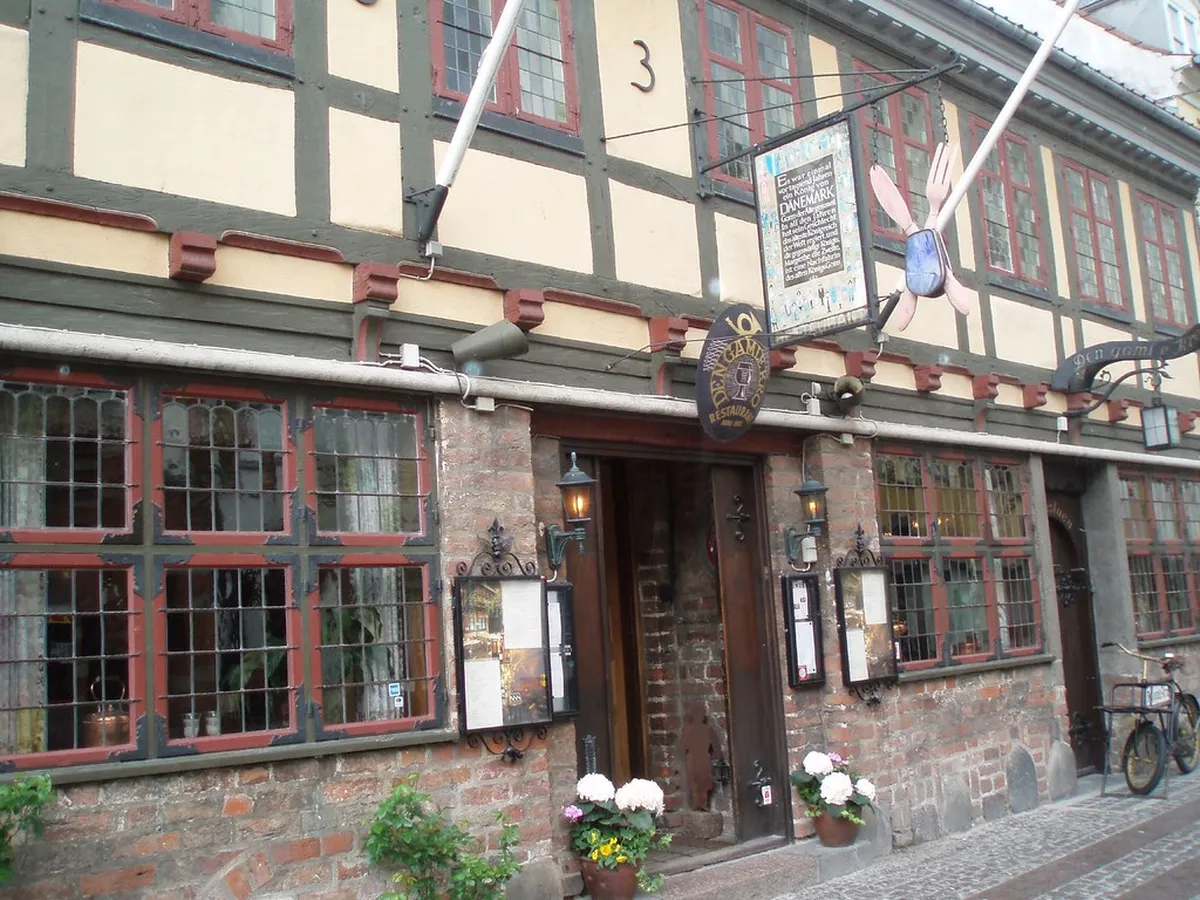 Odense Nightlife Guide: Best Bars & Fun After Dark in 2025