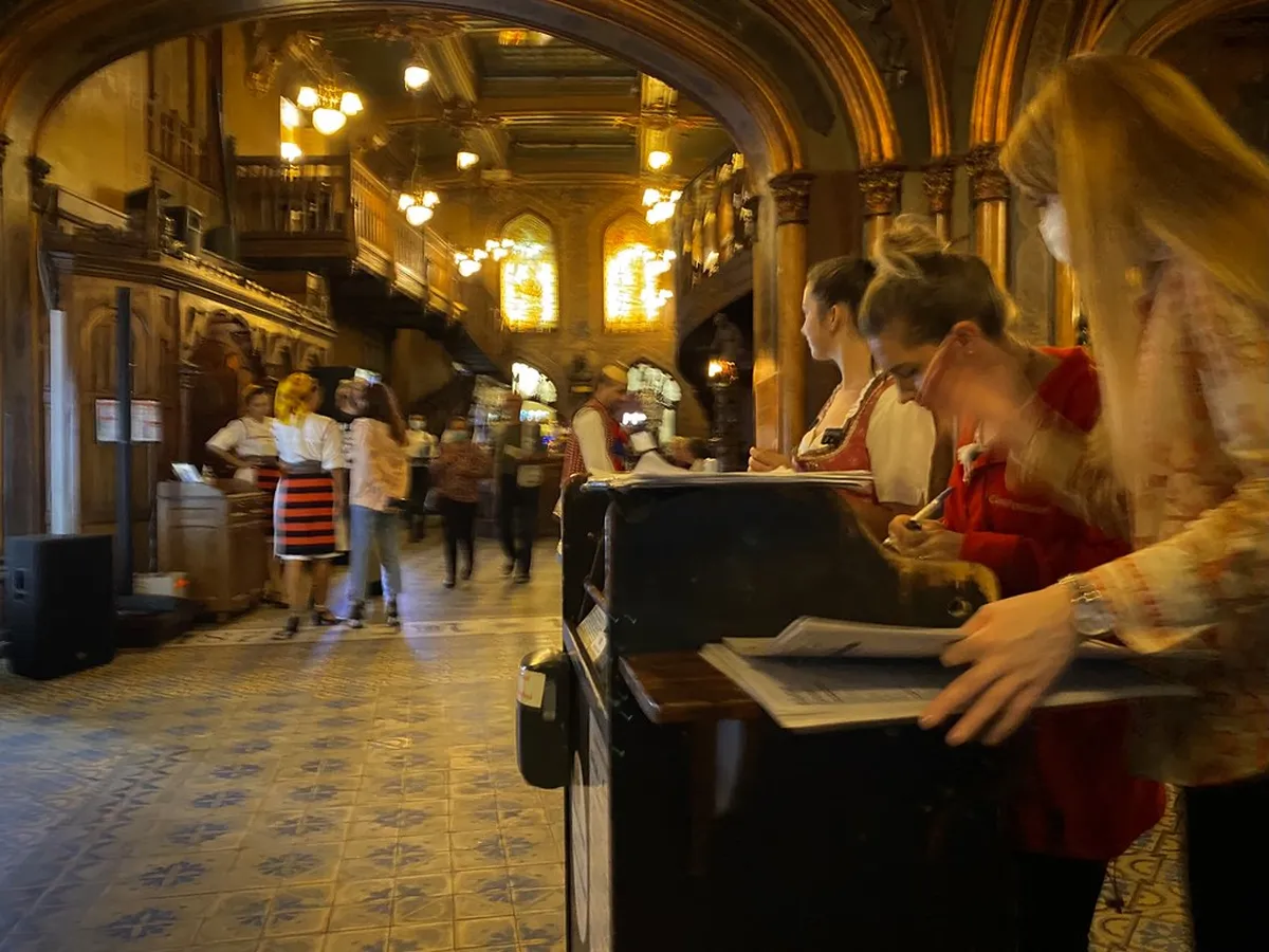 Best Old Town Bucharest Restaurants for Every Taste in 2025