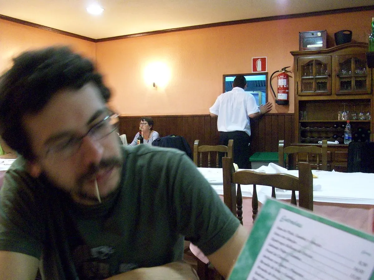 Oviedo's Best Sidrerias: Your Essential 2025 Guide