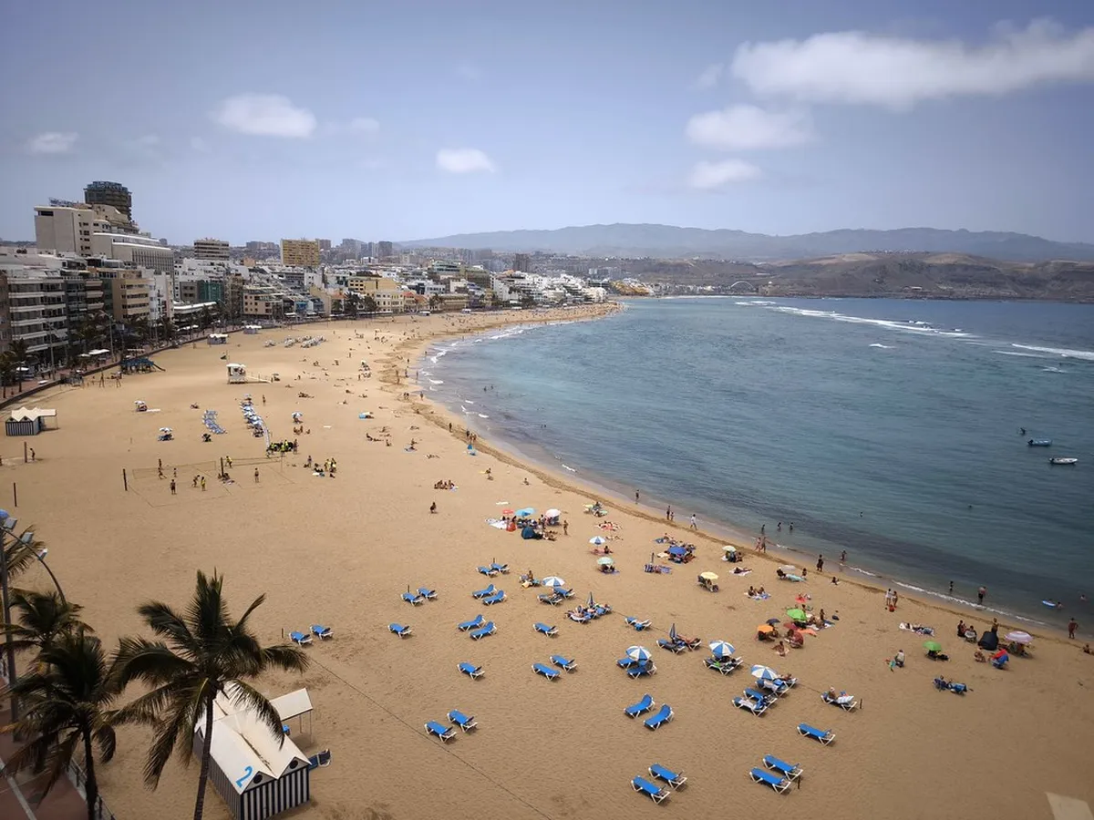 Your Essential Palma Beach Clubs Guide 2025