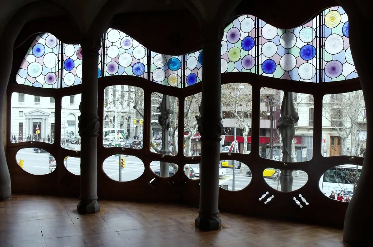 Discover Ålesund's Public Art Nouveau Interiors in 2025