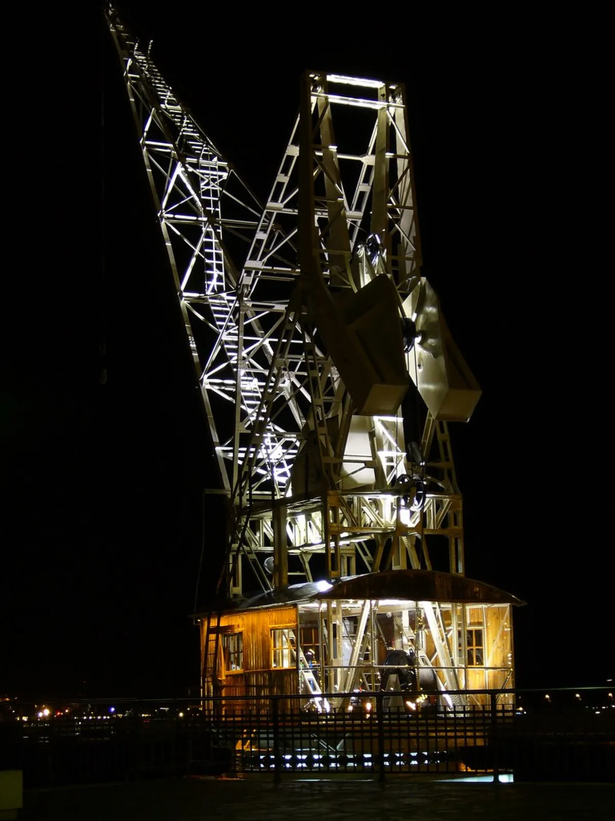 Puerto Cruz Nightlife Guide 2025: Bars, Clubs & Fun