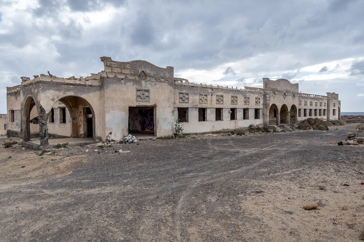 Santa Cruz de Tenerife Airport Guide 2025: Your Arrival Hub