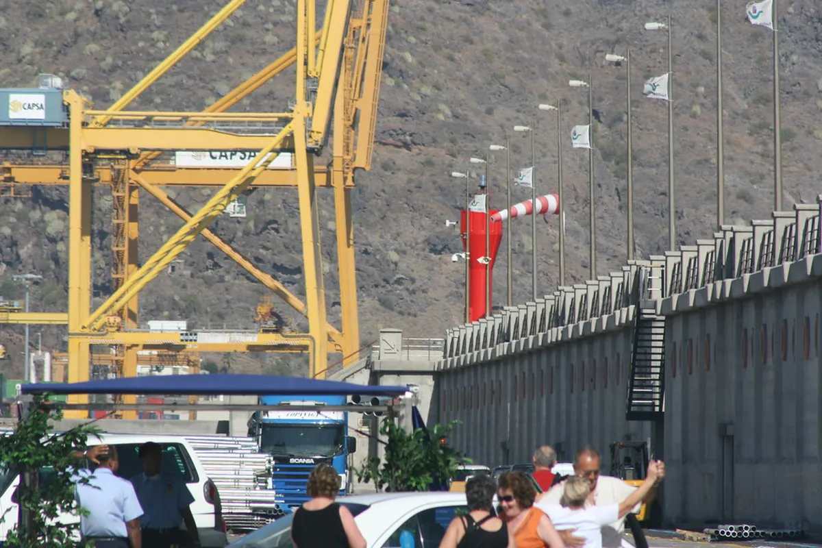 Your Guide to Santa Cruz de Tenerife Tickets in 2025