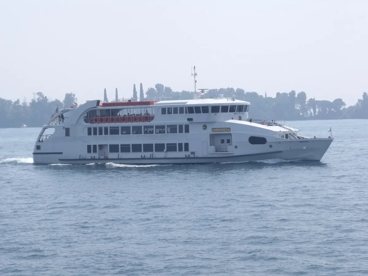 Sirmione Boat Tours: Top Options for Lake Garda Exploration