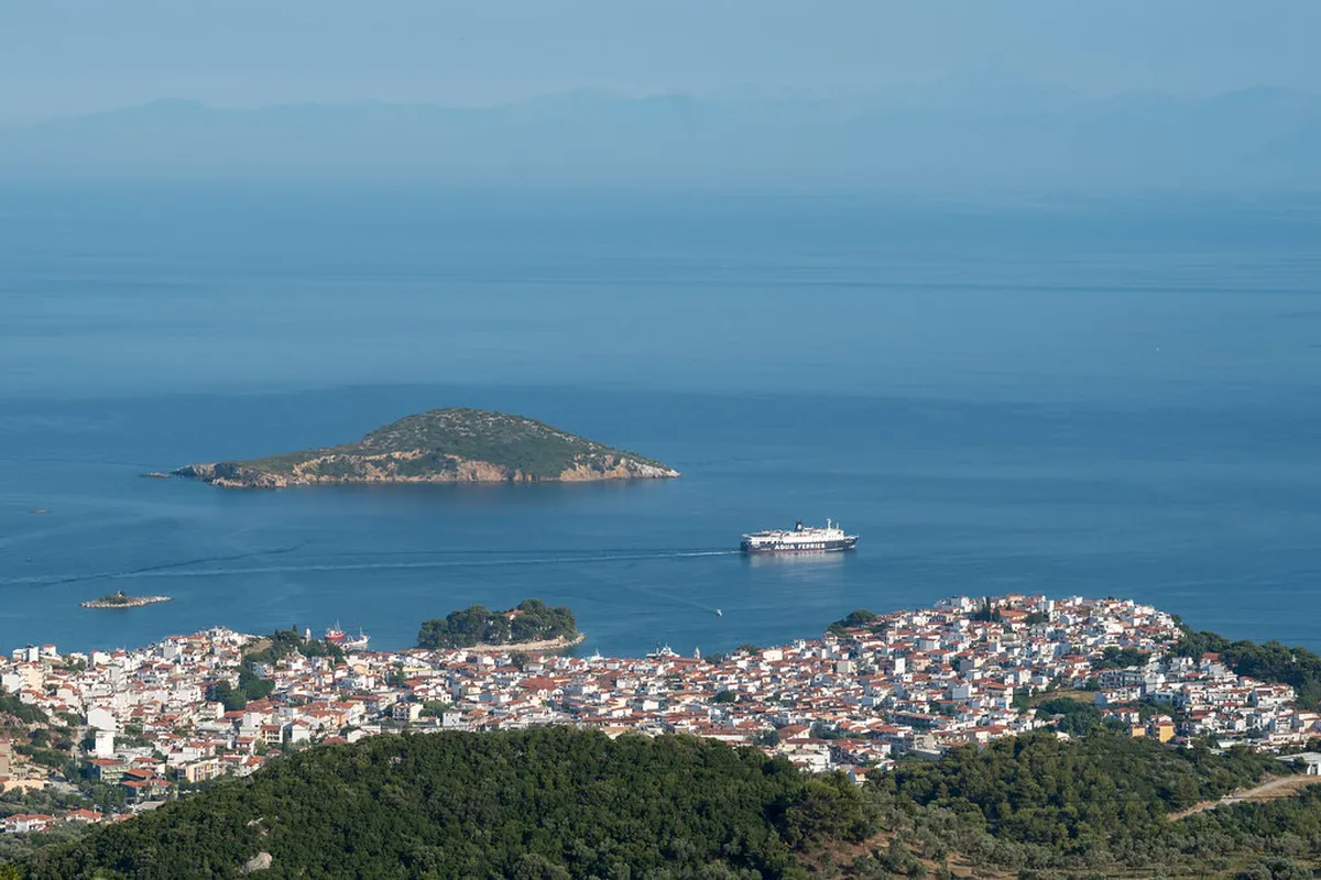 Skiathos Town Walking Tour: Your Ultimate 2025 Guide