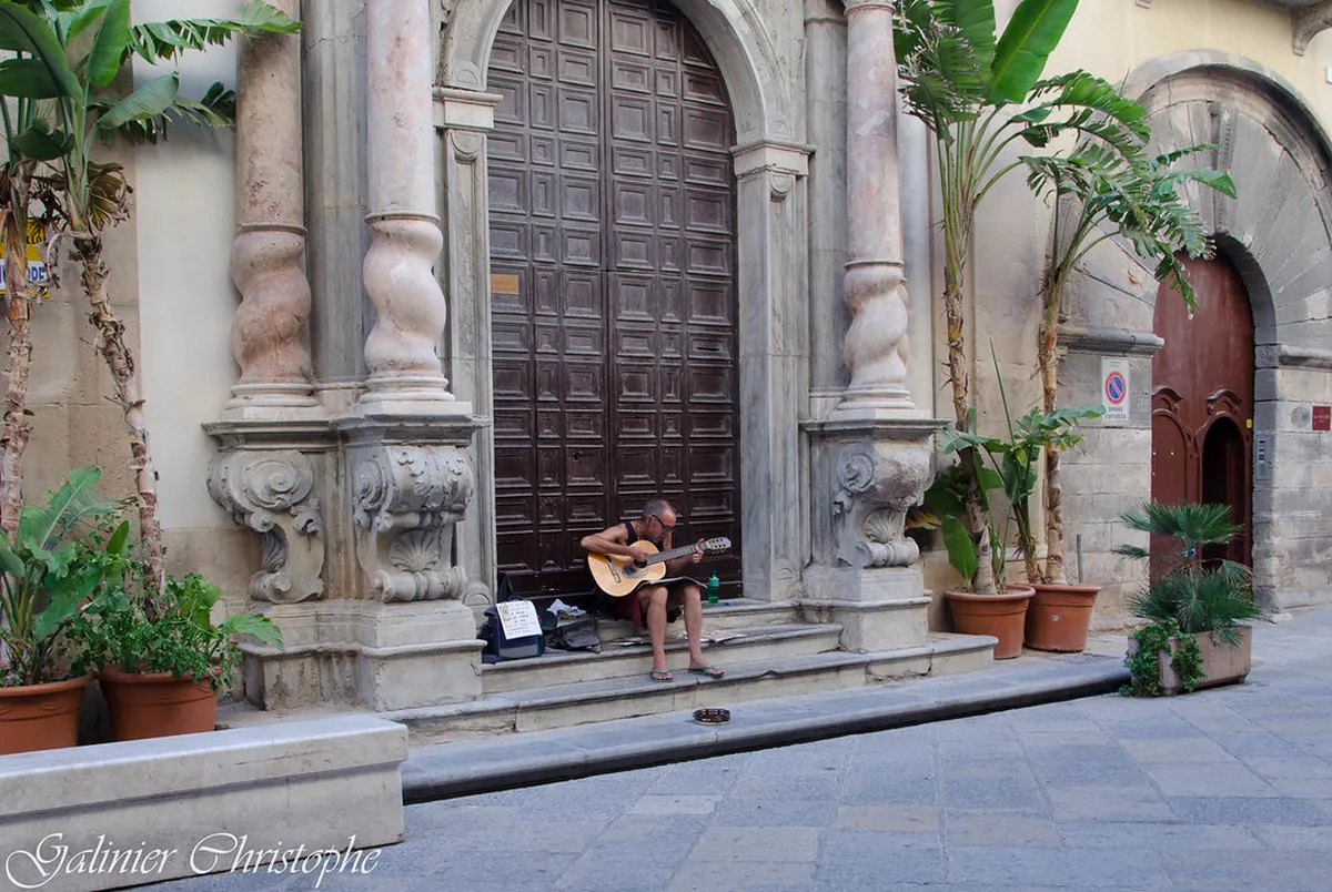 Top Trapani Nightlife Spots for Your 2025 Italian Getaway