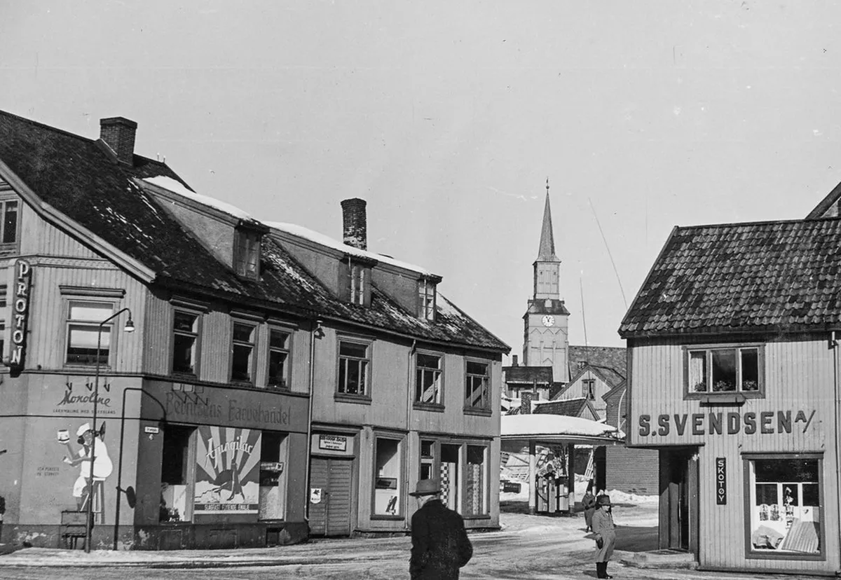 Tromsø Church Architecture: Arctic Wonders